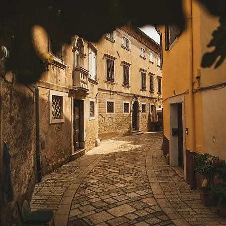 Old Town Parenso * بوريتش